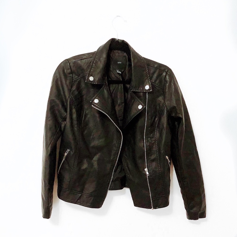 🌸 forever 21 faux leather jacket sz s
